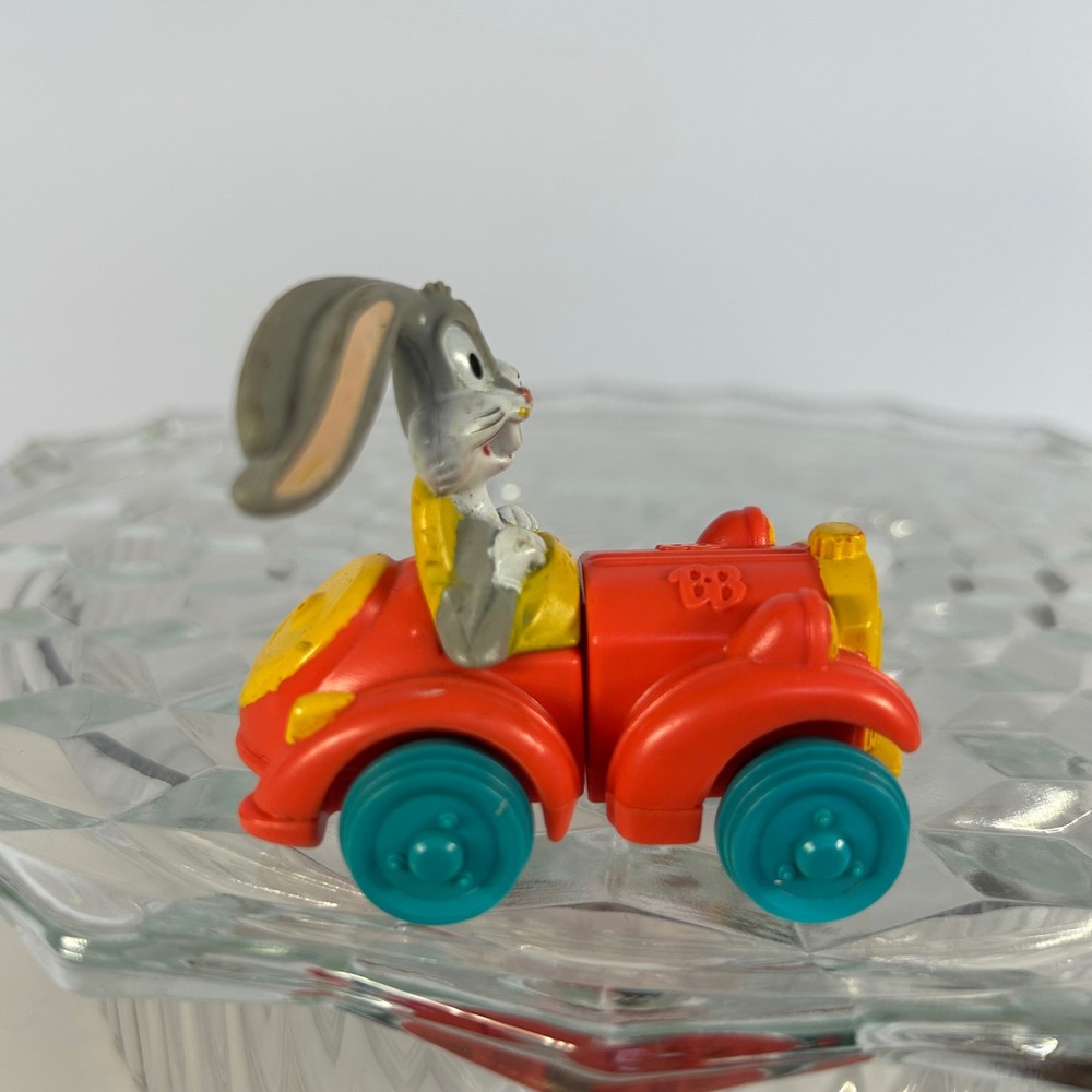 Vintage Looney Tunes Bugs Bunny Porky Pig Transforming Car Toy
